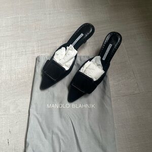 Manolo Blahnik Maysale 50